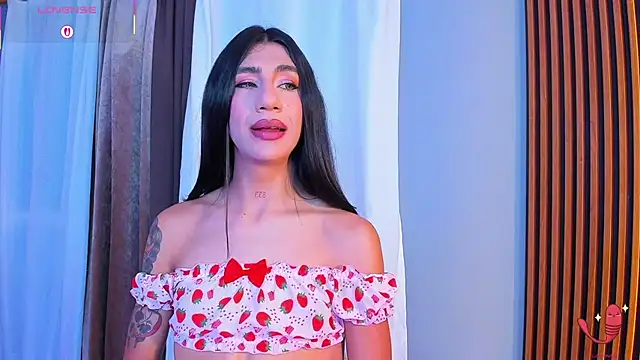 sofiaa grey  online show from 30, 10, 2025