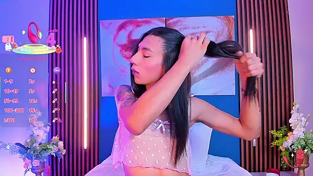 sofiaa grey  online show from 3, 10, 2025