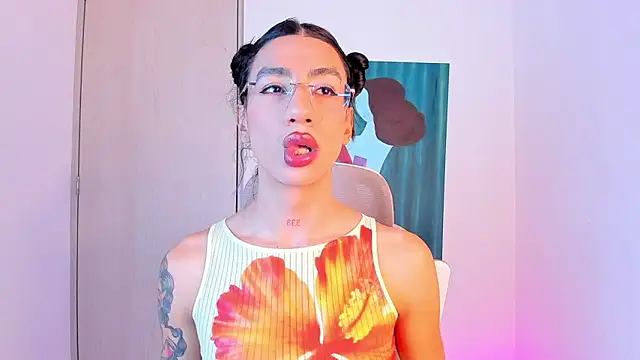 sofiaa grey  online show from 2, 3, 2026