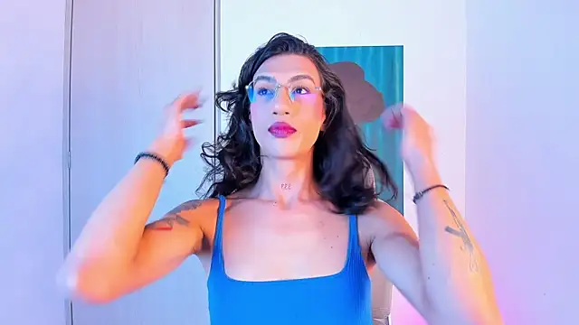 sofiaa grey  online show from 10, 4, 2026