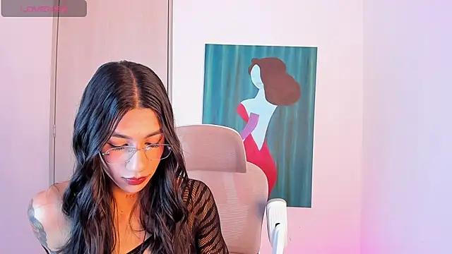 sofiaa grey  online show from 1, 2, 2026