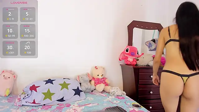 Snapshot of emilyclay_1 chatting on 30, 9, 2025 emilyclay 1 online show from 30, 9, 2025