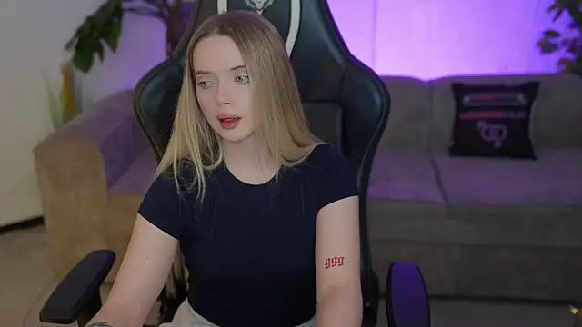 Cassy-Celestial  online show from 8, 11, 2025