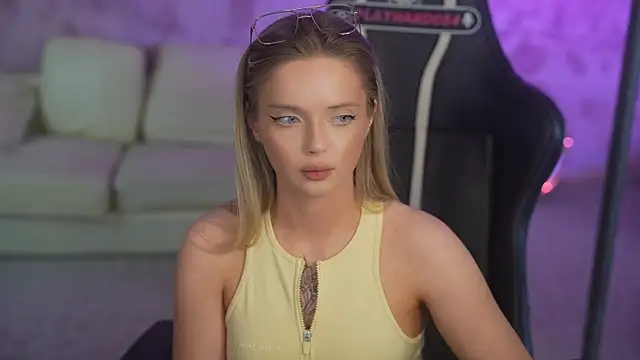 Cassy-Celestial  online show from 9, 5, 2026