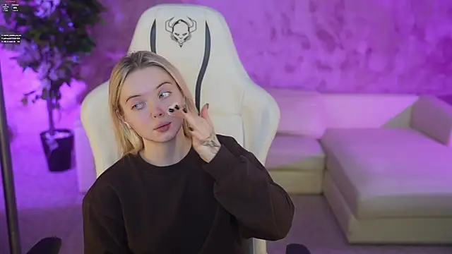 Cassy-Celestial  online show from 14, 3, 2025