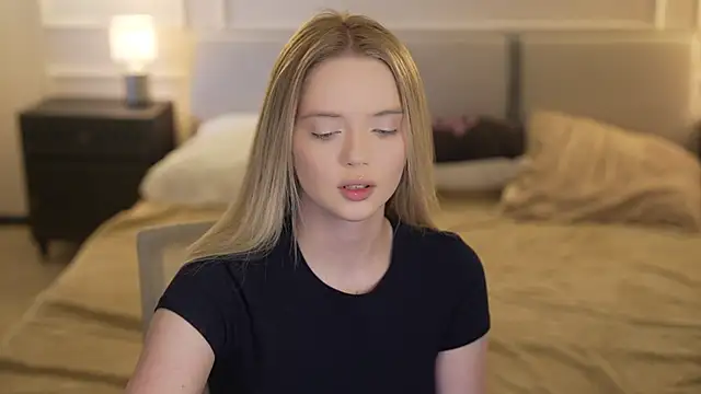 Cassy-Celestial  online show from 2, 11, 2025