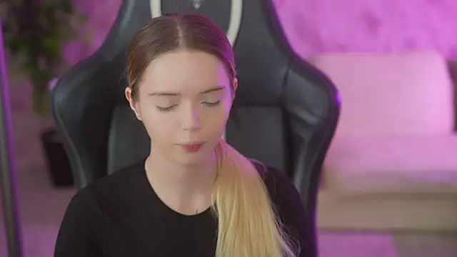 Cassy-Celestial  online show from 24, 10, 2025