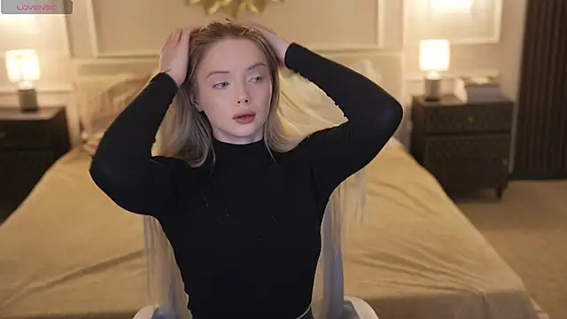 Cassy-Celestial  online show from 17, 11, 2025