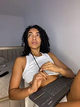 nicoleebony1 online show from 5, 2, 2026