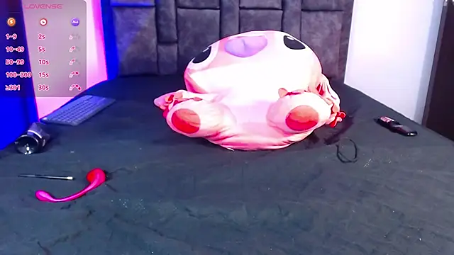 milan delrey online show from 7, 3, 2025