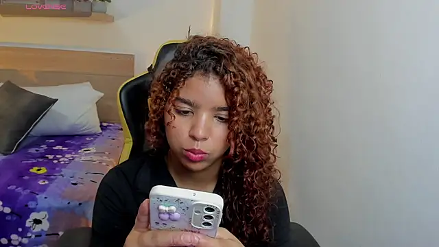 Snapshot of aurora_rodriguez chatting on 1, 2, 2025 aurora rodriguez online show from 1, 2, 2025