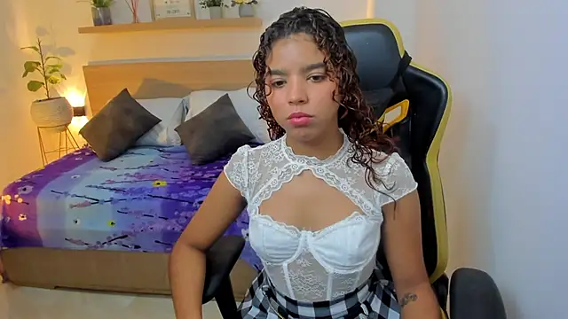 Snapshot of aurora_rodriguez chatting on 7, 2, 2025 aurora rodriguez online show from 7, 2, 2025