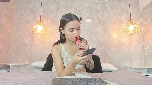 leigh-angels online show from 4, 2, 2026