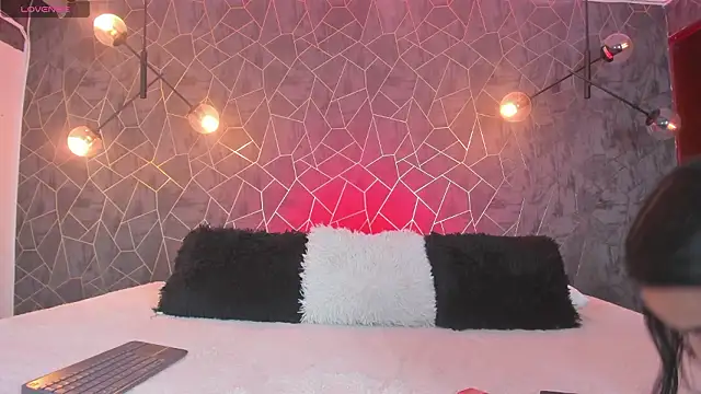 leigh-angels online show from 26, 2, 2026