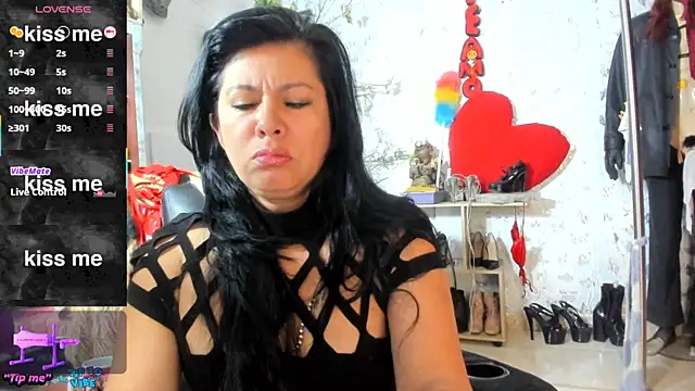 Snapshot of Erlinda-engel chatting on 26, 6, 2026 Erlinda-engel online show from 26, 6, 2026