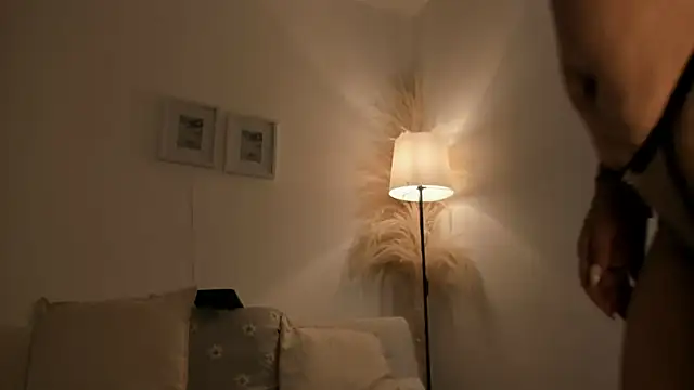 iara martinez online show from 13, 3, 2026