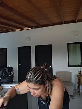 Juliietha servas online show from 13, 3, 2026