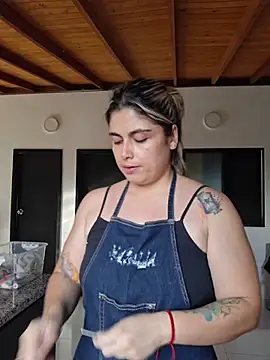 Juliietha servas online show from 11, 3, 2026