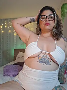 Juliietha servas online show from 28, 5, 2026