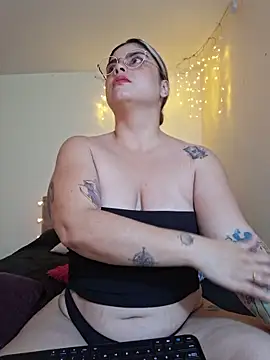 Juliietha servas online show from 8, 2, 2026