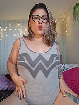 Juliietha servas online show from 7, 6, 2026