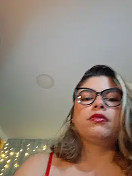 Juliietha servas online show from 30, 5, 2026