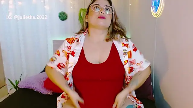 Juliietha servas online show from 8, 3, 2026