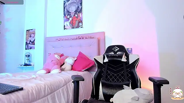 Snapshot of little_jade chatting on 14, 10, 2025 little jade online show from 14, 10, 2025