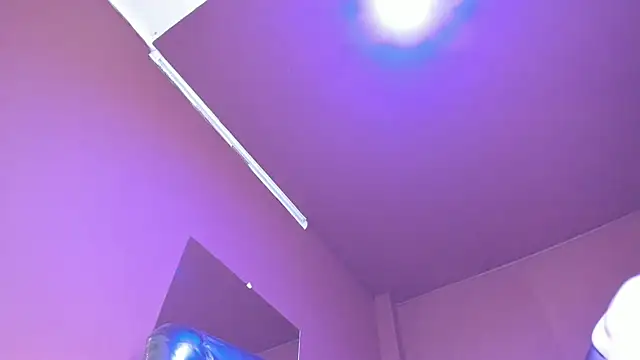 Olivia seex online show from 7, 3, 2025