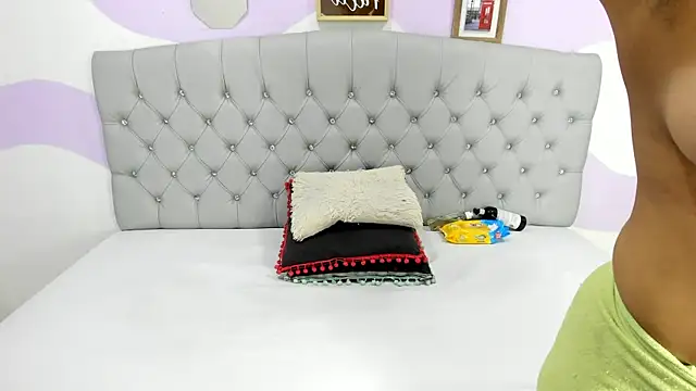 Snapshot of BRIYITHMENA chatting on 29, 10, 2025 BRIYITHMENA online show from 29, 10, 2025