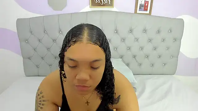 Snapshot of BRIYITHMENA chatting on 26, 6, 2026 BRIYITHMENA online show from 26, 6, 2026