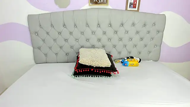 Snapshot of BRIYITHMENA chatting on 9, 9, 2025 BRIYITHMENA online show from 9, 9, 2025