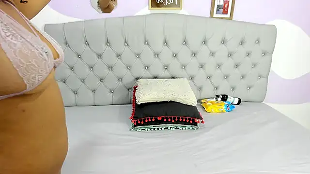 Snapshot of BRIYITHMENA chatting on 15, 10, 2025 BRIYITHMENA online show from 15, 10, 2025