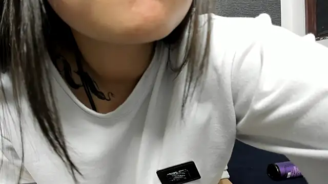 cami-01 online show from 24, 2, 2025