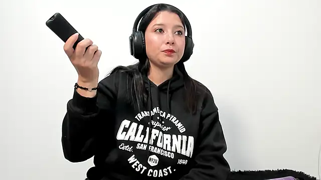 cami-01 online show from 19, 10, 2025