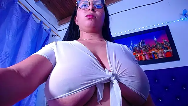 Naturalboobss online show from 6, 3, 2025