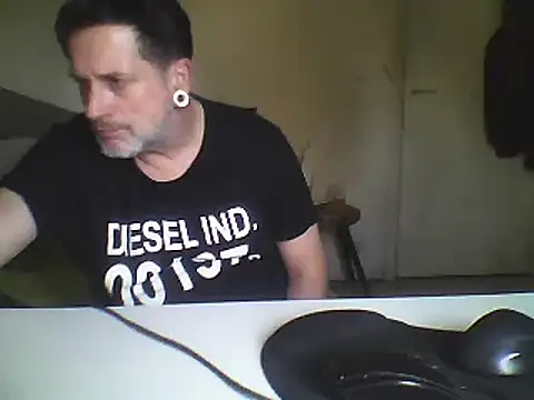 Snapshot of oopsxx chatting on 18, 2, 2025 oopsxx online show from 18, 2, 2025