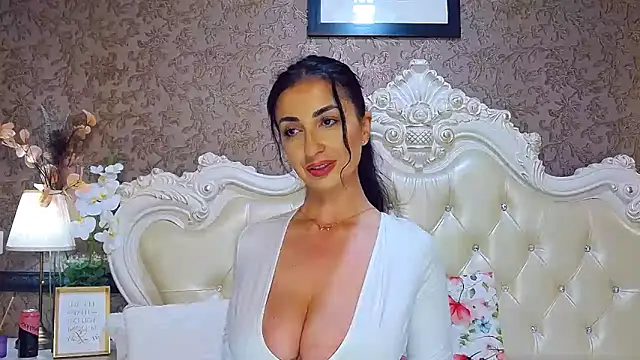 Snapshot of OliveWilson chatting on 7, 5, 2026 OliveWilson online show from 7, 5, 2026