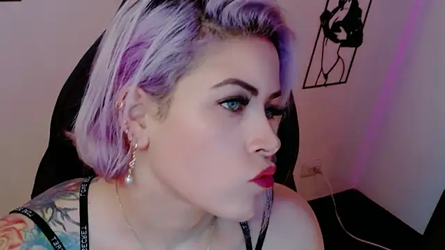 Natalia Montoya online show from 4, 3, 2026