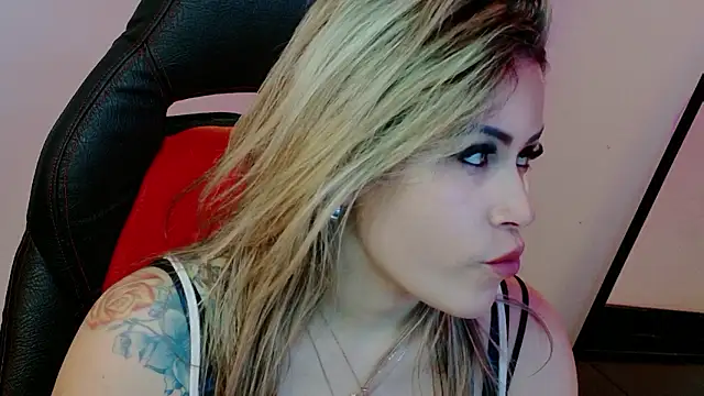 Natalia Montoya online show from 12, 1, 2026