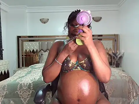 ebony shilly3 online show from 10, 1, 2026