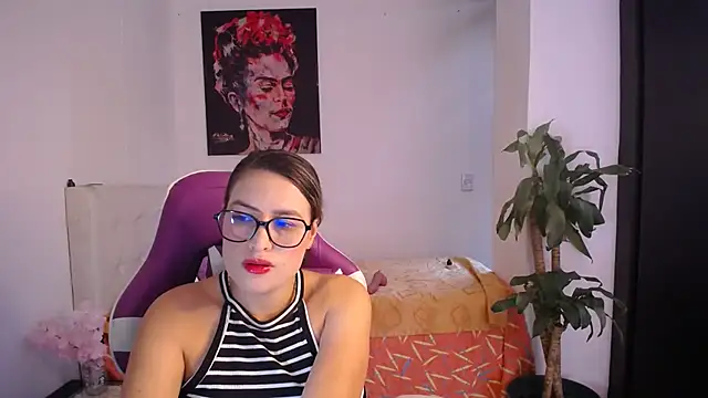 esmeraldaa230 online show from 18, 1, 2026