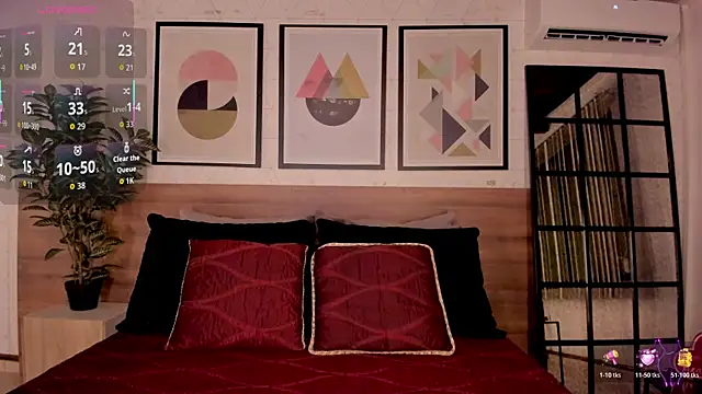 LunaRuso online show from 11, 11, 2025