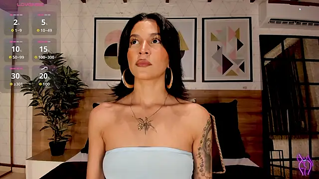 LunaRuso online show from 10, 9, 2025