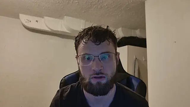 Snapshot of Talenjames4 chatting on 2, 12, 2025 Talenjames4 online show from 2, 12, 2025