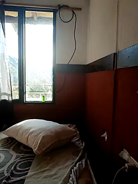 Bonnie Clydeee online show from 1, 10, 2025