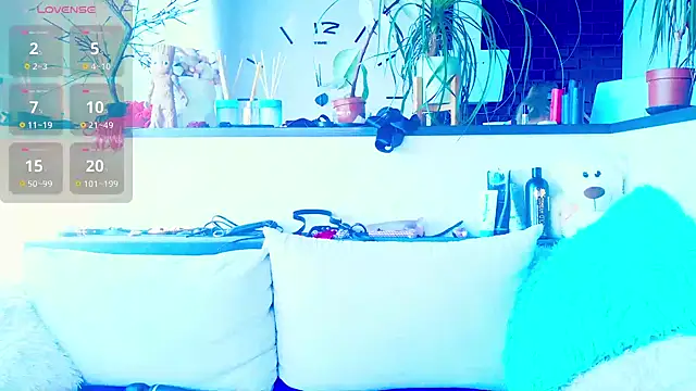  JuliaSpace  online show from 1, 3, 2026