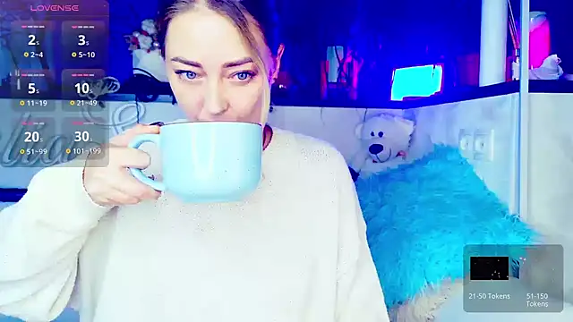  JuliaSpace  online show from 30, 9, 2025