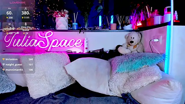  JuliaSpace  online show from 16, 2, 2025