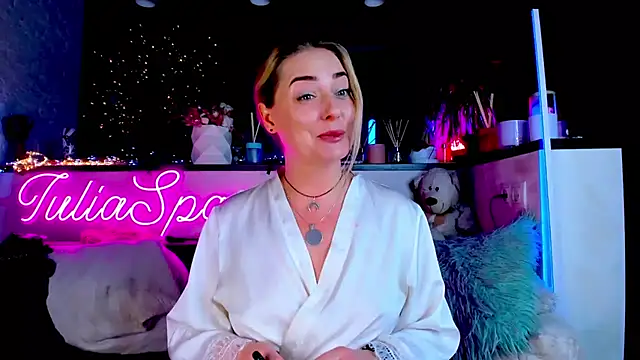  JuliaSpace  online show from 9, 2, 2025